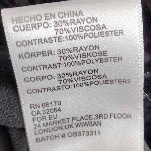 Silence + Noise x Anthro | Black Velvet Burnout Cut-Out Back Shift Dress - Picture 9 of 10